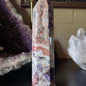 Chevron Amethist obelisk - 17